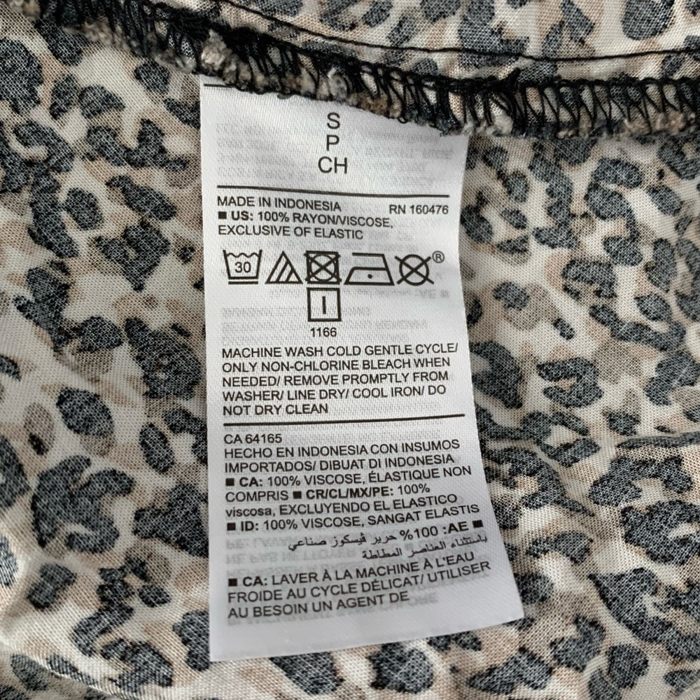 Old Navy Spotted Print Mini Dress - Picture 4 of 5